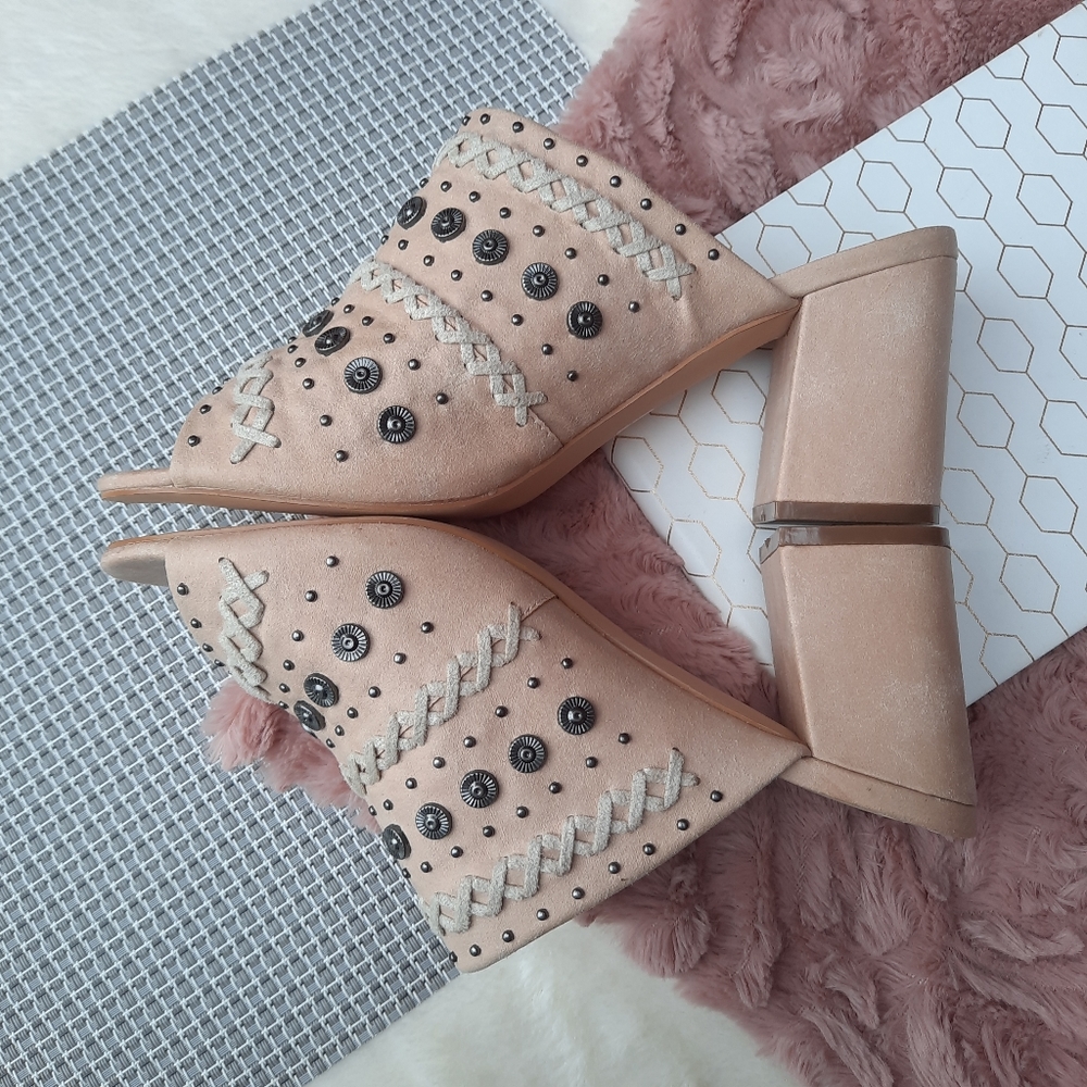 Coconuts Dream Big Studded Embroidered Chunky Mules Heels Spring Summer NEW - Picture 2 of 10